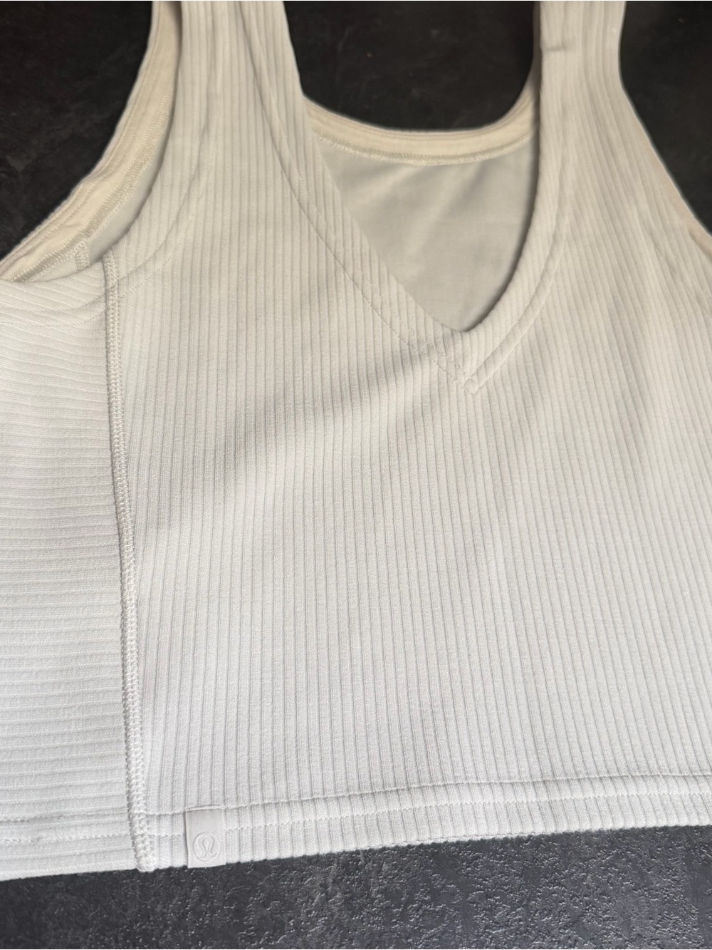 lululemon White Ribbed Softstream Cropped Tank Top size 6 - Picture 5 of 7
